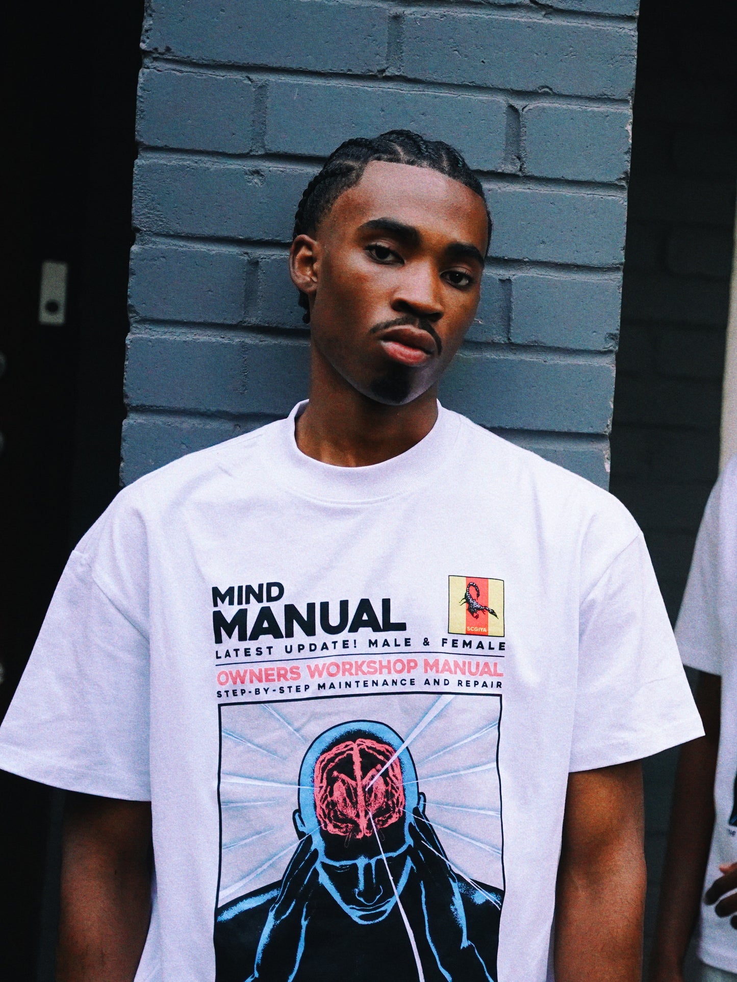 MIND MANUAL TEE